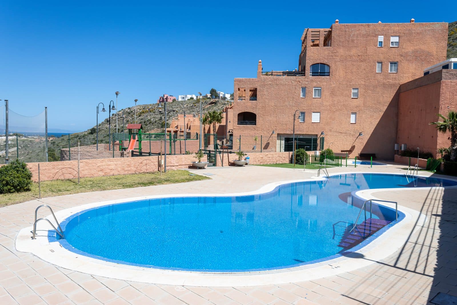 Piscina del complejo